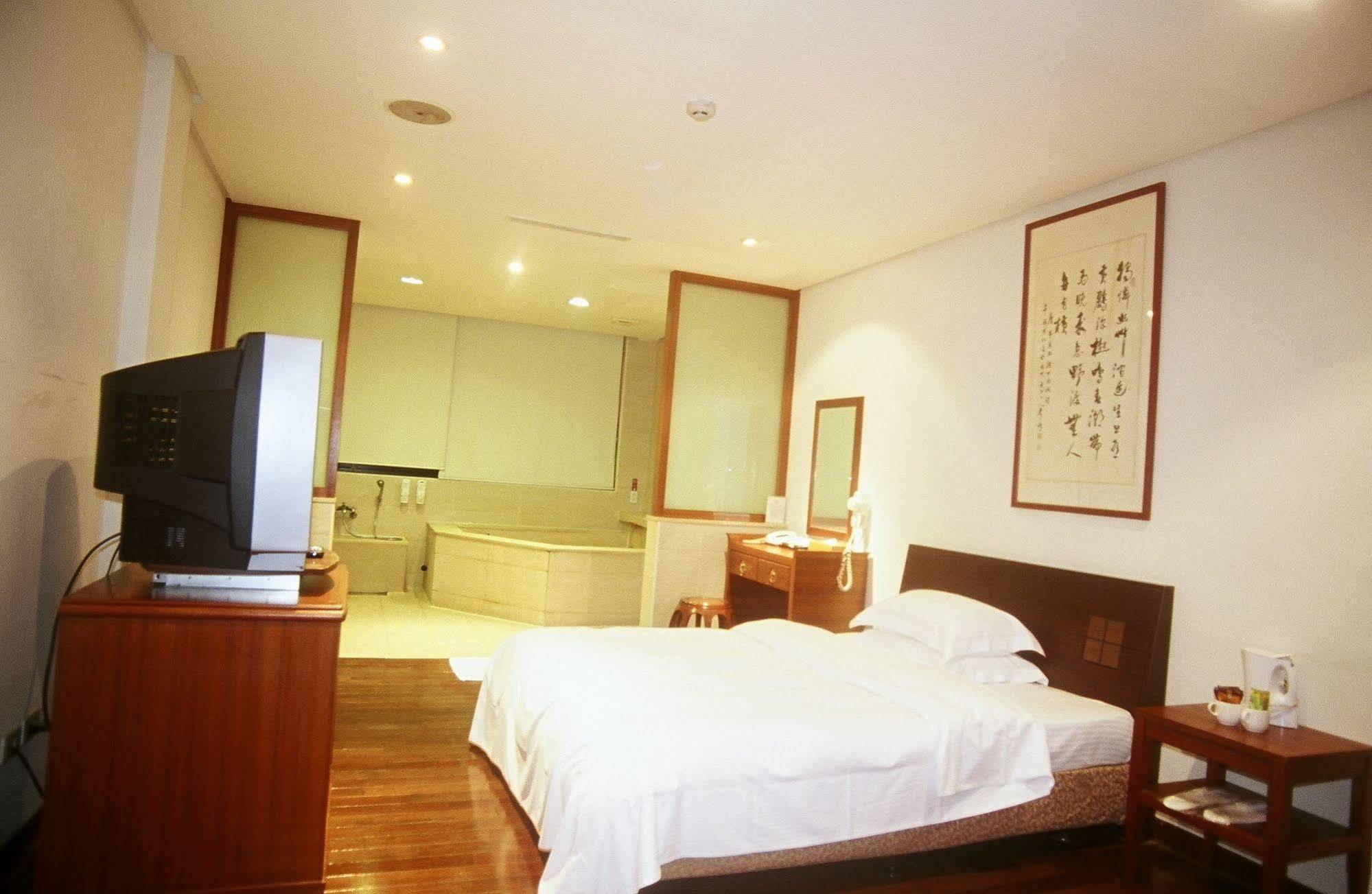 New Taipei City Mata Hofeng Resort מראה חיצוני תמונה
